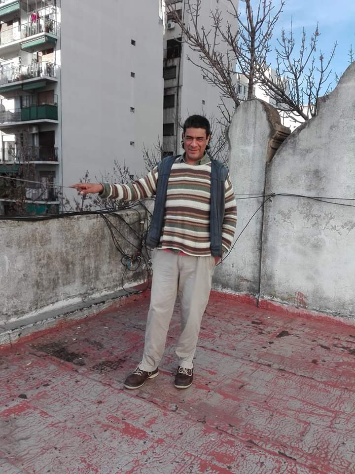 Soy Andrés Zitto Segovia. Hijo no reconocido de Zitto Segovia. Por la Pandemia me encuentro confinado en bs as en un hotel. Al no poder trabajar estoy atravesando por una crisis económica importante. Me gustaría saber si alguien podria colaborar conmigo 1126905994 wasap.gracias