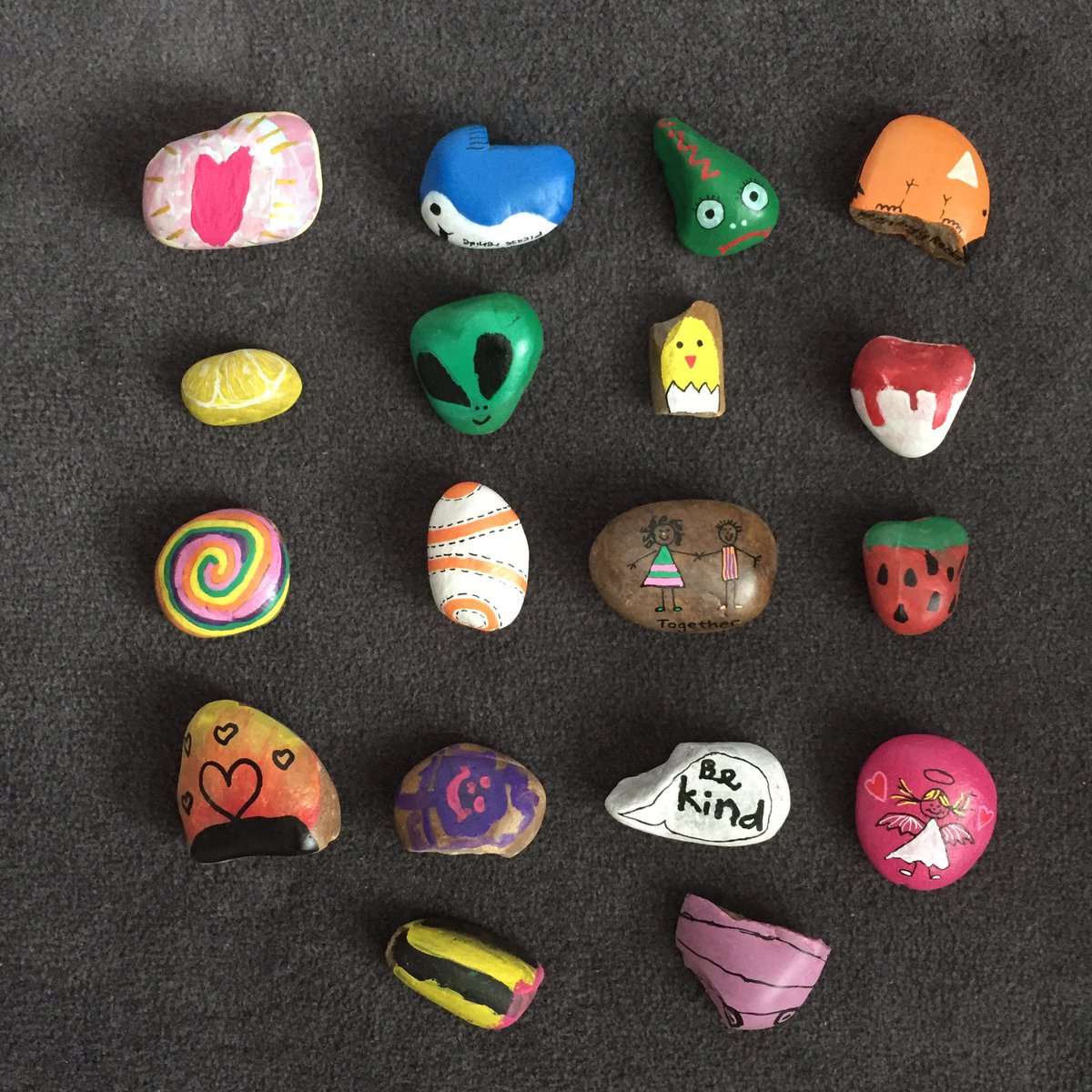 ArdinglyRocks's tweet photo. With more of #lockdown lifting this weekend itโs time to get some more of the #ardinglyrocks out in the wild. Can you find them? #staysafe #washyourhands https://t.co/jeRdGQWv5Y