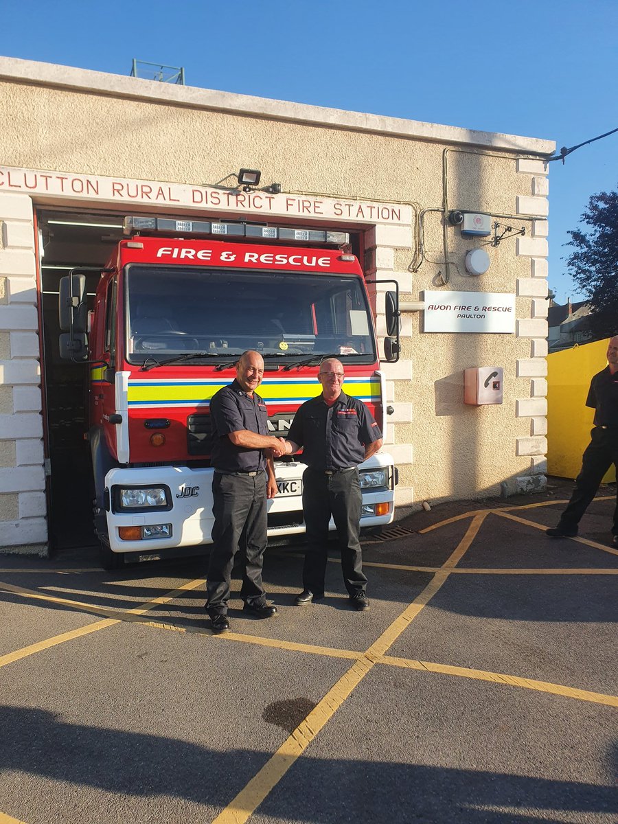 Our drill yesterday evening drew to an end the career for FF Kingman in which he completed a whopping 32 years of service at Paulton fire station. The crew wish him all the best for the future and a happy retirement! #TTFN #ThankYou #HappyRetirement #Firefighters #Avon #Avonfire