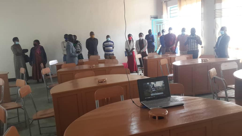 GakenkeRpf's tweet photo. Abaturage ba @cyabingo #sector batashye ibyumba by'ikoranabuhanga byubatswe babigizemo uruhare. Ahari ubushake byose birashoboka. @rpfinkotanyi @RwandaNorth @GakenkeDistrict https://t.co/e2cGwqlP4Y