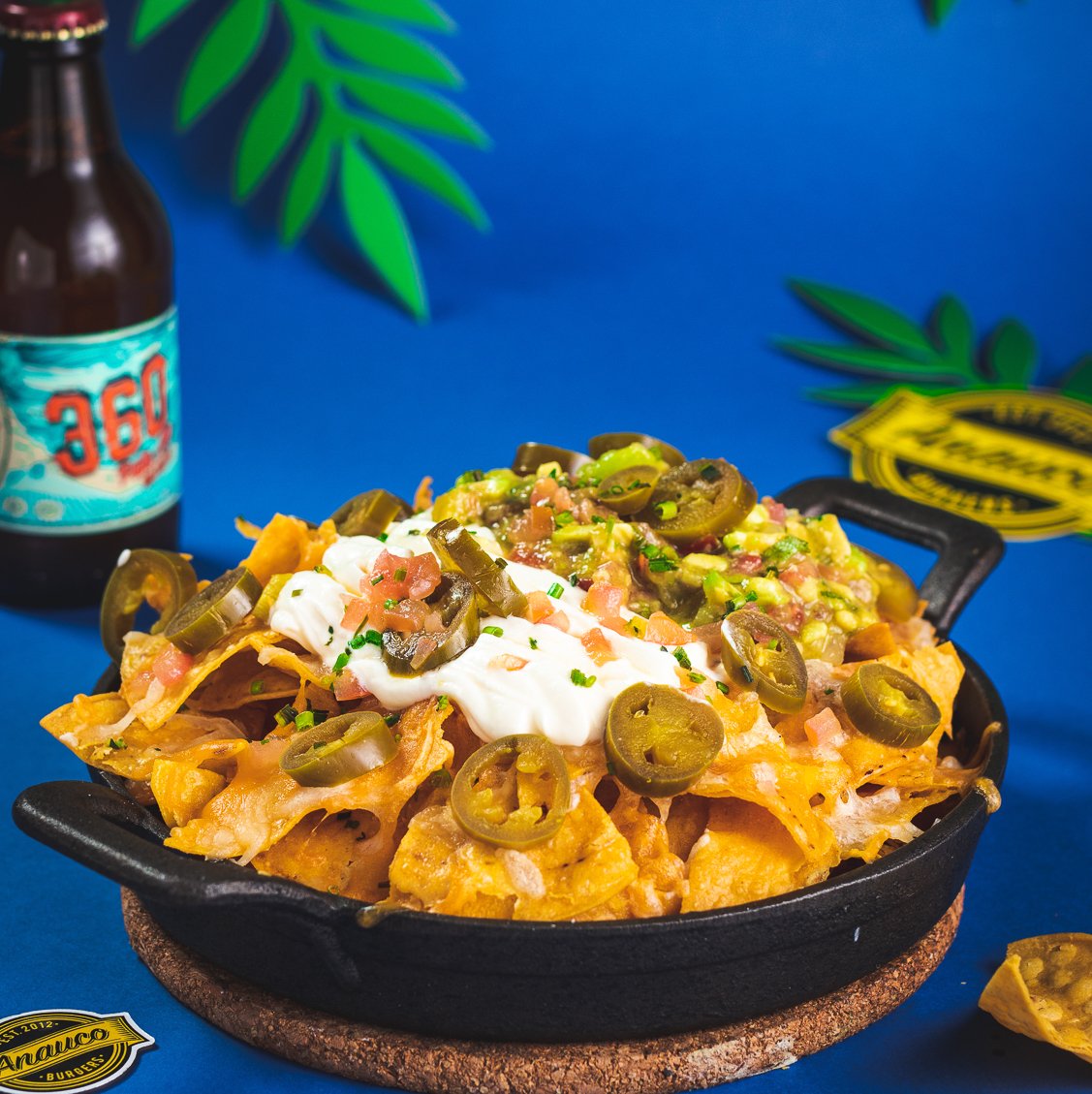Entramos en modo VERANO total! 🌴🌴🌴, y decidnos si nos os apetecen estos nachos con alguna cañita 🍻. Menciona a tu compi de verano 👇🏼👇🏼 que te invite a unos!!.
.
.

#burger #burgerlover #anauco #anaucogourmet #anaucolovers #anaucoporn #soymuytop #estoyrellenodeamor…