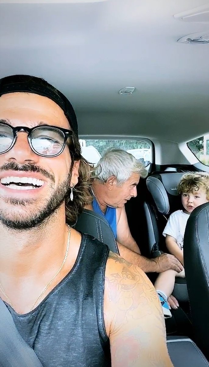 Allerim9's tweet photo. #clario che bellissimo tris https://t.co/1ypIeNzd5Q
