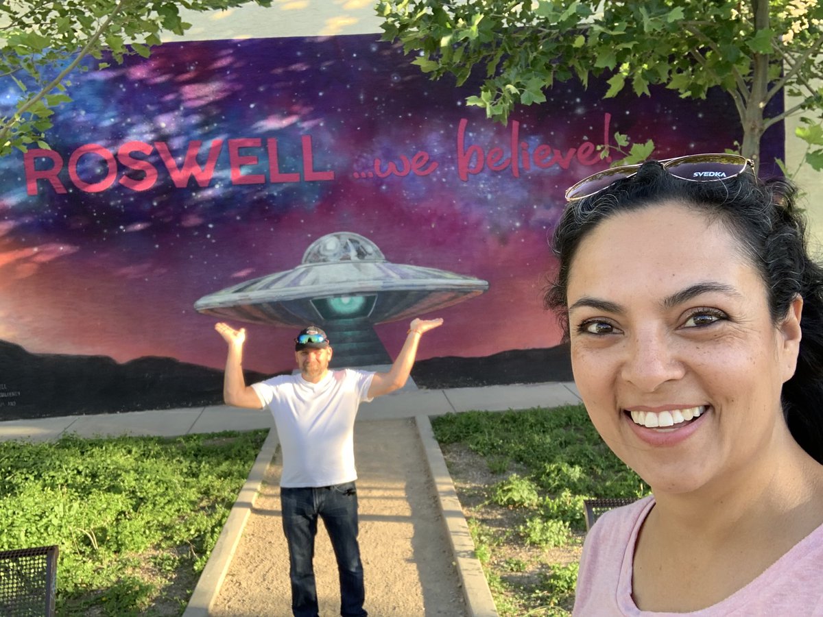 AgreyNuria's tweet photo. We visited Roswell, NM a month ago.
We hope we win the contest!!
#ShowMeTheMuralRoswell  #MainStreetRoswell   #UFOMuseum   #SeeRoswell https://t.co/suNeT7fGSn