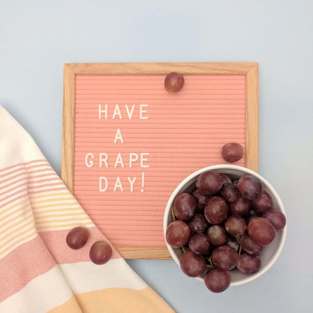subziwalla's tweet photo. DID YOU KNOW: The sweet and sour taste of grapes can enlightens your mood and help with stress? And you don't even have to turn them into wine 😋

#foodporn #funfacts #foodstagram #organic #atl 
#atlanta #FastFresh #eatclean #FoodHack #f52grams https://t.co/EmvihoPwsv