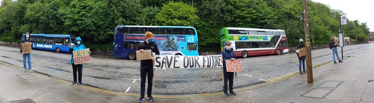 _DylanHamilton_'s tweet photo. School strike for climate week 73! Today a group of us protested outside the Scottish Government building during the COVID-19 press conference, demanding a green and just recovery from this pandemic. #BuildBackBetter #FridaysForFuture https://t.co/VIESTfKfFS
