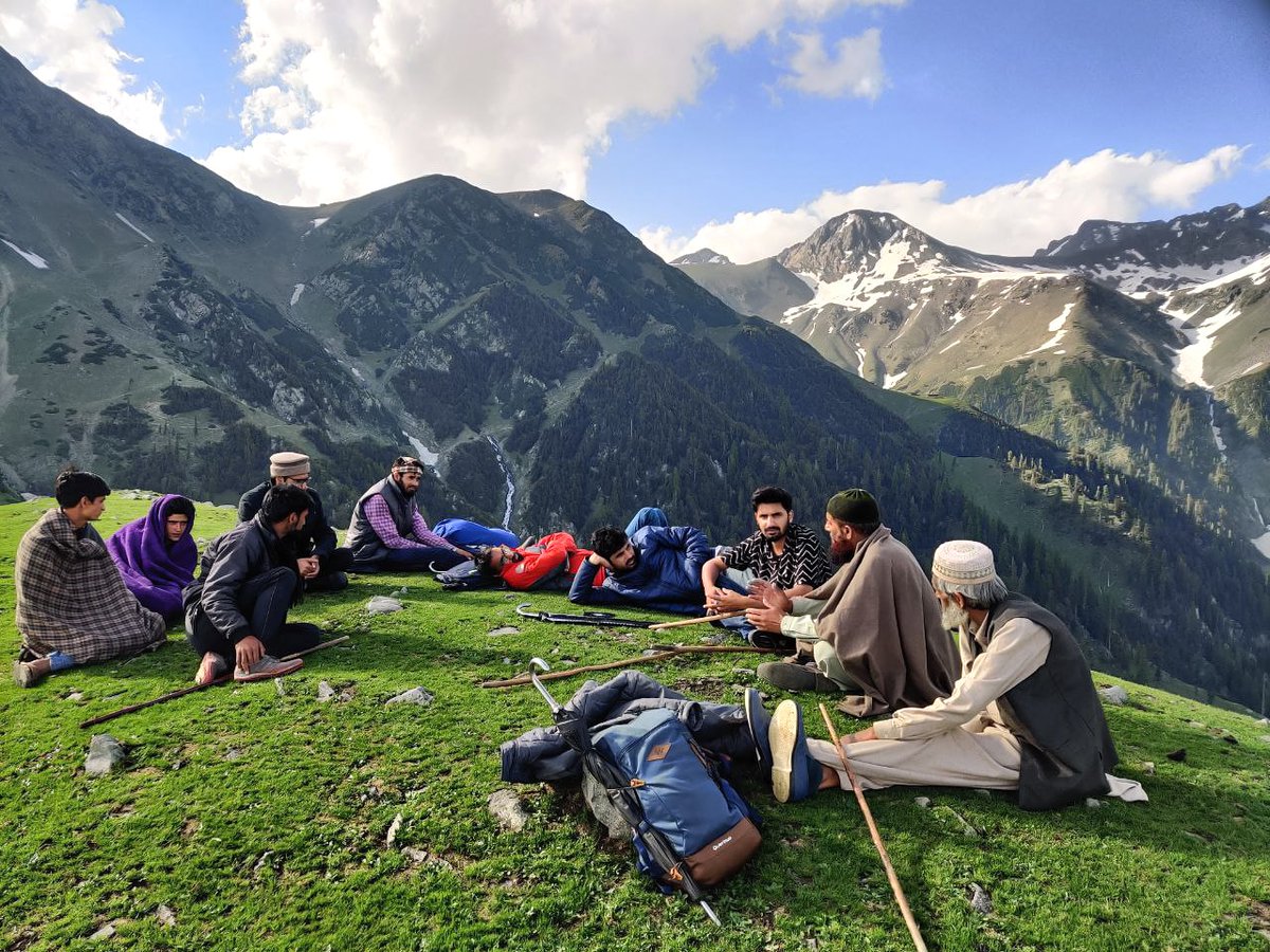 omarzaindm's tweet photo. It was a wonderful experience photos cannot explain the moments we spent in 3 days Trek from koteranka (Bakori) to Danna near Gumsar Lake...

Way from koteranka (Bakori) - sarra - Kesri Hill - Korri Hill (1st camp) - Dange - Madhani - Danna
@JandKTourism https://t.co/fZFV4ZEYfV