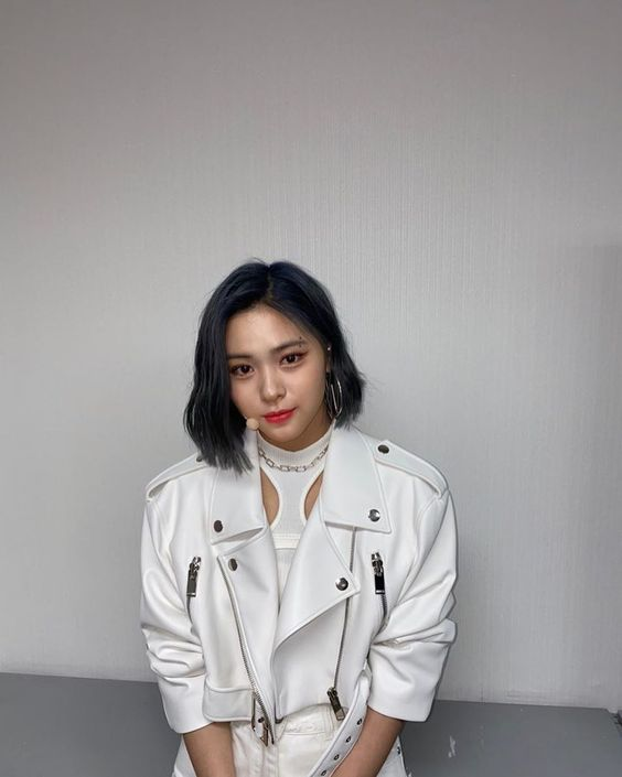 aegencys's tweet photo. maaf karena saya dan teman teman crew lainnya belum bisa memberikan yang terbaik untuk kalian semua. maaf juga dari saya pribadi kalau ada kesalahan perkataan atau perbuatan ya🙏

semoga kita bisa berjumpa dilain tempat dan kesempatan. Arabella undur diri. https://t.co/pahOZlgUE5