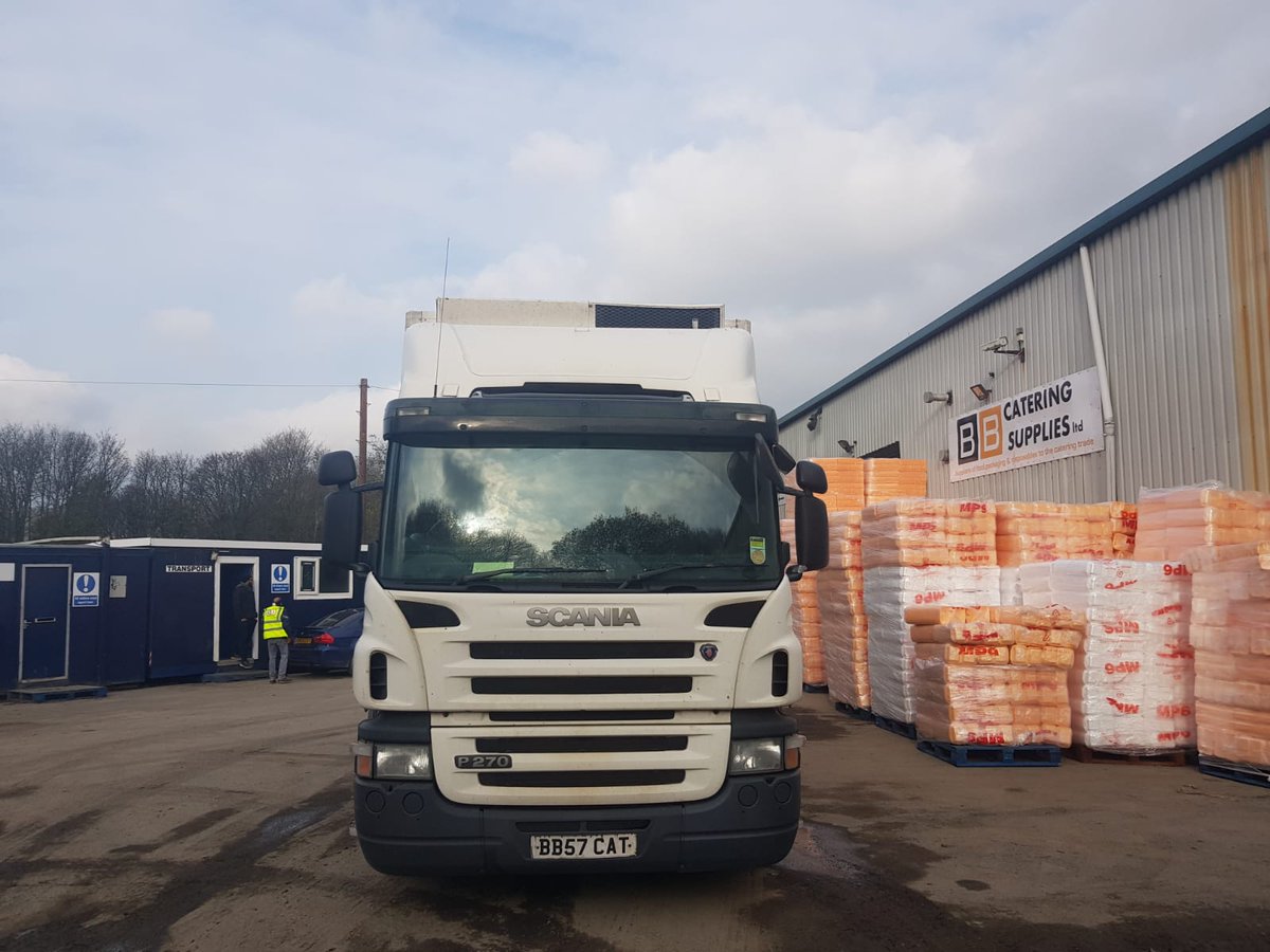 BBCateringSup's tweet photo. BEEP BEEP! A fresh delivery coming through. We offer a wide range of products to both wholesalers and cash and carry's nationally, and restaurants and takeaways locally. Want more info? Email: info@bbcateringsupplies.co.uk #wholesale #cashandcarry #wholesalers #Lancs #Blackburn https://t.co/NlsS1B0rOZ