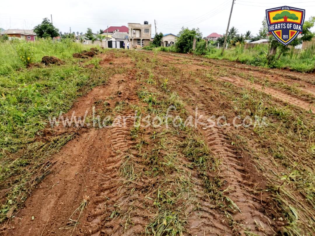 HeartsOfOakGH's tweet photo. Pobiman project takes off as local contractor, K. A Estate company Limited starts grounds work. 

🔴💛🔵
#AHOSC https://t.co/HwWxPgXK5J