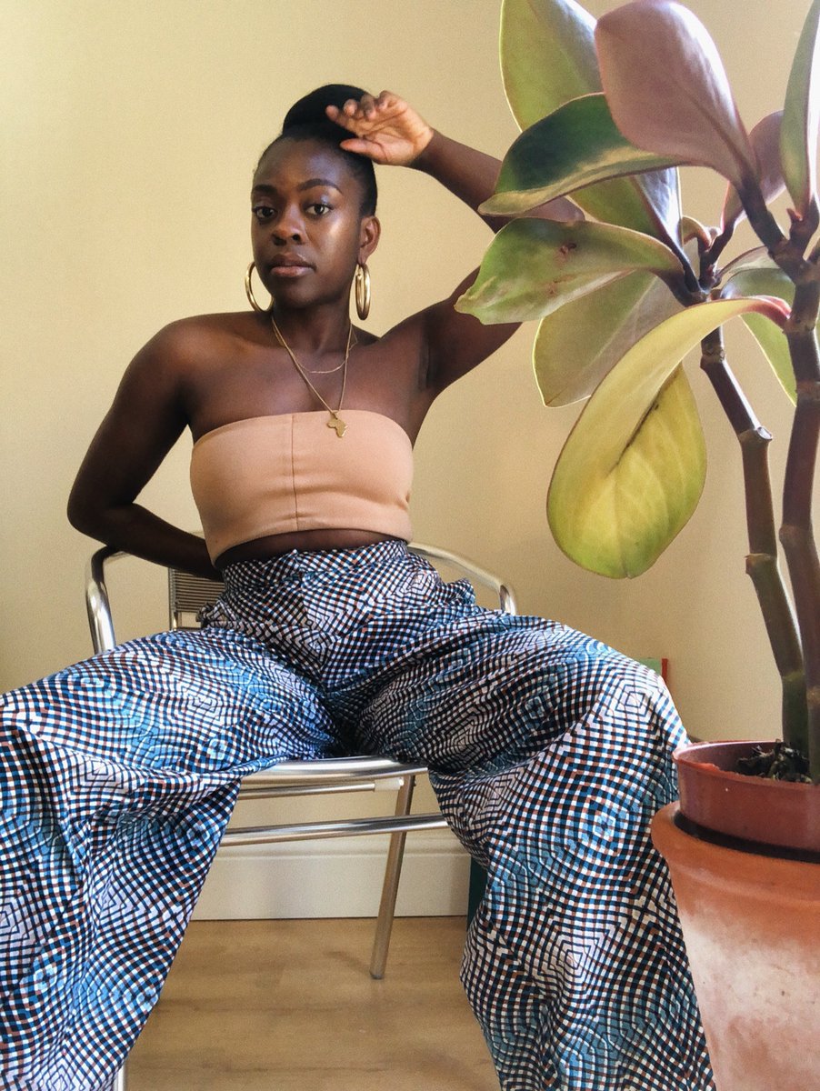 aishaayoade's tweet photo. That self-timer putting in the werk 📸 @shop_sheba https://t.co/zouJiJWpg2