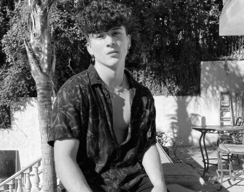 𝙱𝚁𝙴𝙰𝙺𝙸𝙽𝙶 𝙽𝙴𝚆𝚂!

     𝙾𝙽𝙴 𝙾𝙵 𝟾 𝙼𝙸𝚂𝚂𝙸𝙽𝙶 𝙵𝙾𝚄𝙽𝙳 𝙳𝙴𝙰𝙳

Eighteen year old, Dominic Hernandez was one of the eight teenagers who were reported missing at the beginning of June. His body was found just outside of town in Skinner LN.