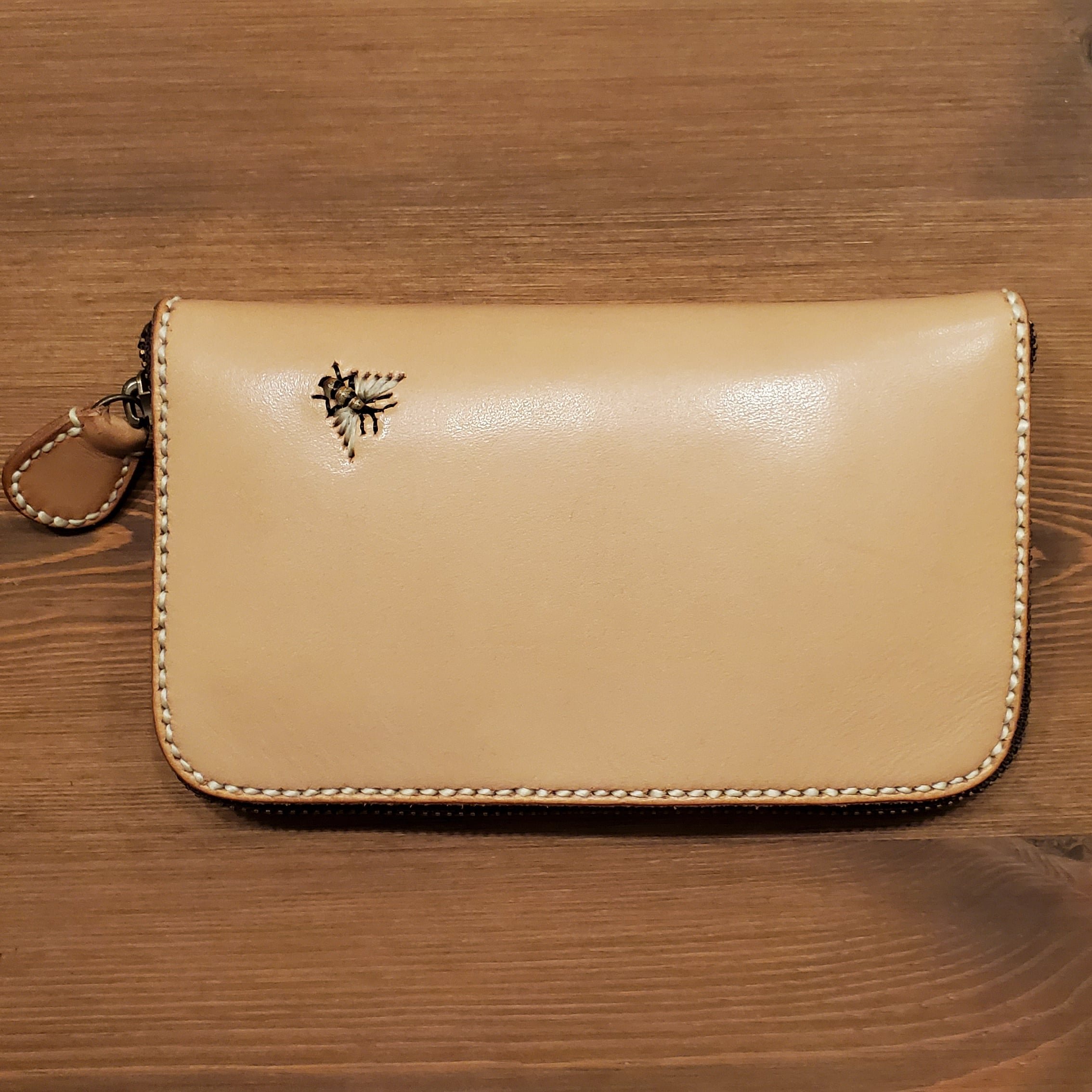 kurosawa革　蜂　ヌメ革長財布　新品未使用品　KIYATA KUROSAWA 蜂のマークの革製品 長財布