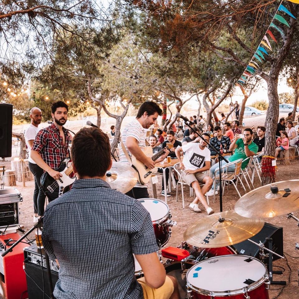 barriolapinada's tweet photo. ✏️¡Toma nota! ¡Que no se te escape nada!
#LaPinadaFun tiene muchas sorpresas preparadas para dar vida al Barrio este #verano
#tardeo #almuerzo #cenas #Valencia #Paterna #conciertos #terrazadeverano
Eso sí... No olvides reservar.
📞Reservas: 621271947
📩hola@lapinadafun.es https://t.co/Lskp0wJqXB
