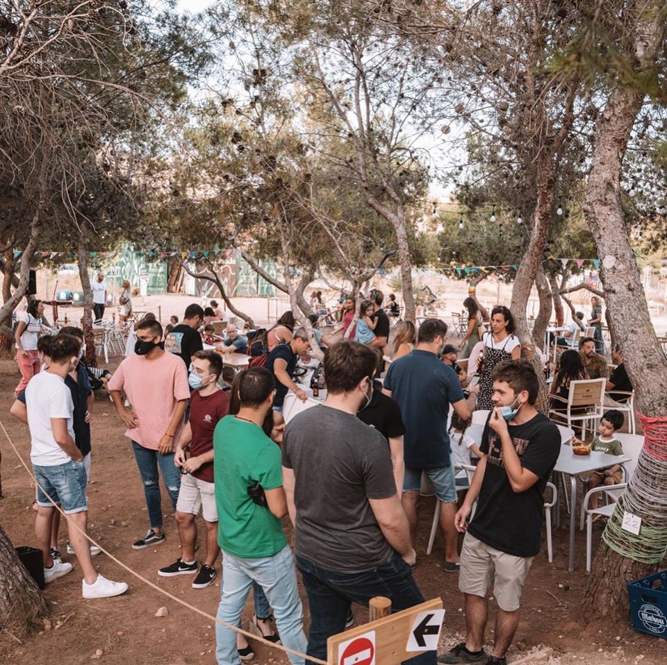 barriolapinada's tweet photo. ✏️¡Toma nota! ¡Que no se te escape nada!
#LaPinadaFun tiene muchas sorpresas preparadas para dar vida al Barrio este #verano
#tardeo #almuerzo #cenas #Valencia #Paterna #conciertos #terrazadeverano
Eso sí... No olvides reservar.
📞Reservas: 621271947
📩hola@lapinadafun.es https://t.co/Lskp0wJqXB