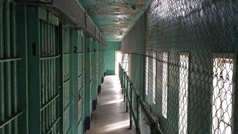 Два с половиной года в колонии строгого режима
В Димитровграде заключенный осужден за нападение на сотрудника колонии.