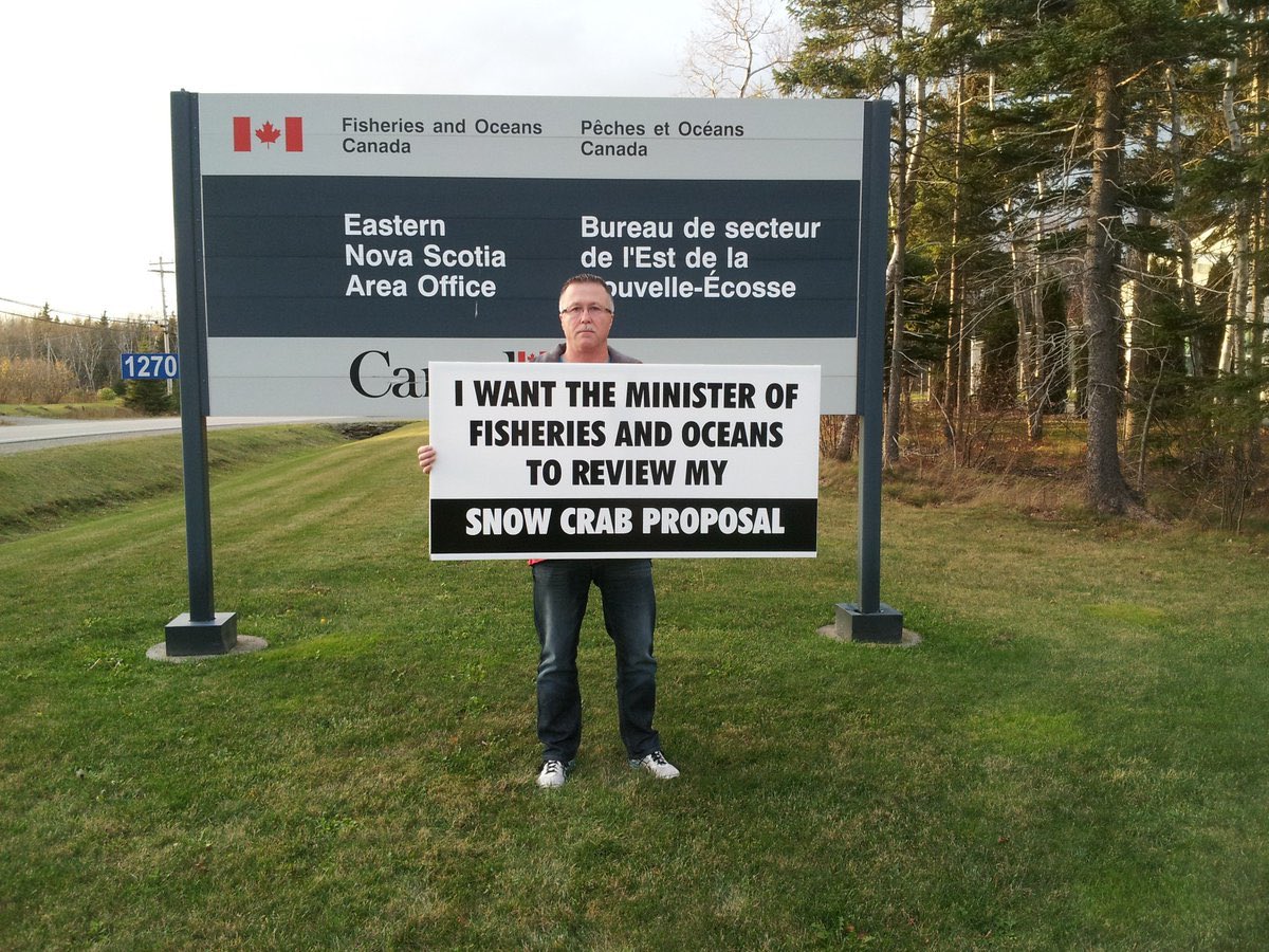 clairemaxwelll's tweet photo. Paul Fraser is truly an icon. The media wouldn’t listen to him, tried to silence him, and he stood outside in protest every day to raise awareness for his situation. Proud to say I honked and waved to him on the GB highway every day to school and happy to hear he won his case https://t.co/oBsmo9UFO7