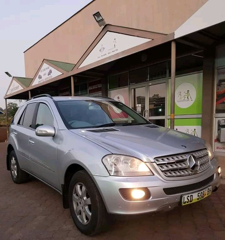 RsAutoDealerSD's tweet photo. M E R C . B E N Z
2009 MODEL
4X4
152 KMS
AUTO
P.O.E
76931707 / 79931707
#TiniTwitter 
#DanceWithMeBongoBeats # https://t.co/BToai62BGv