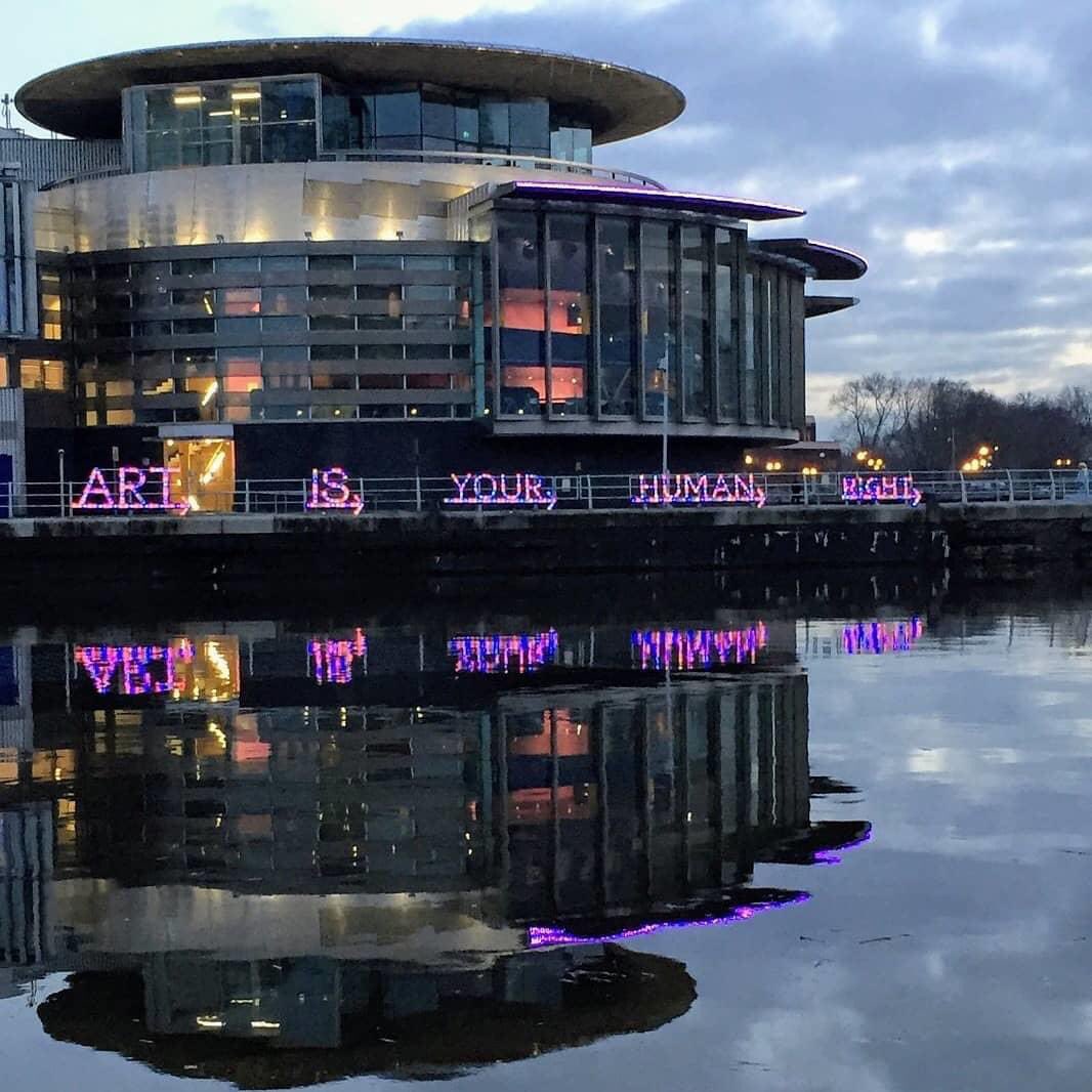 This is the Lowry's powerful new display, saying that the arts are a necessity and not a luxury #lowry #salford #art #arts #theatre #musical . . 📸: emilyfacilitates