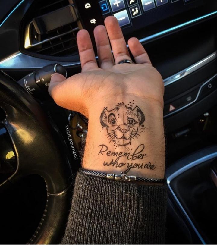 khedidja assoul (@adiya_sun) on Twitter photo 