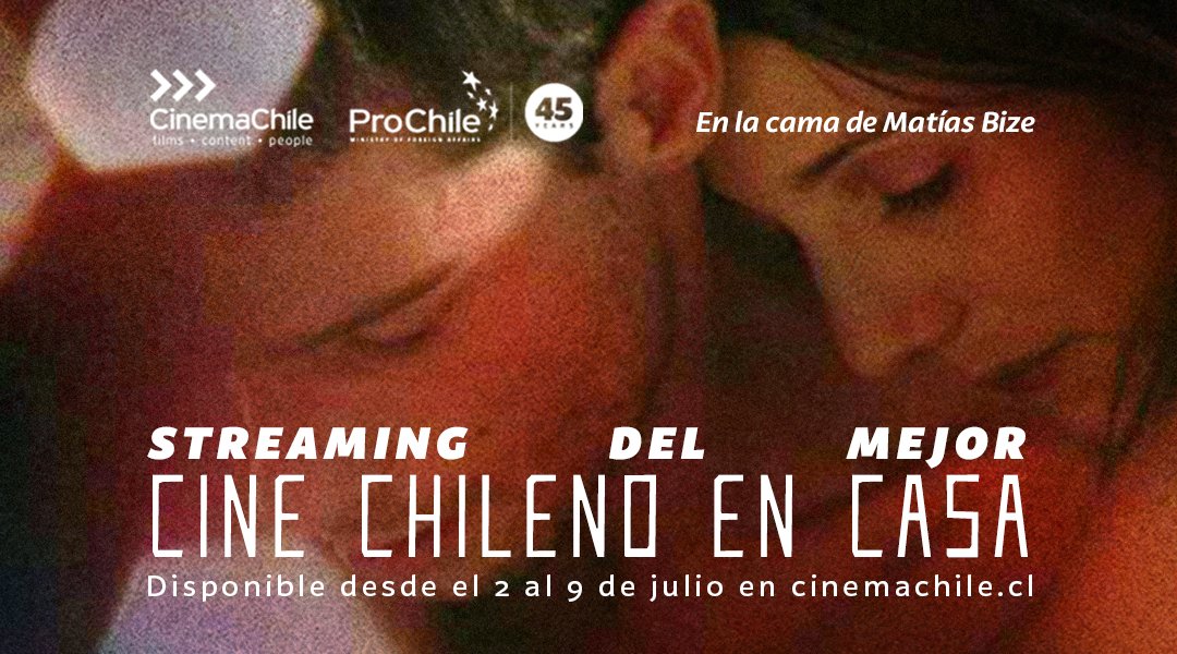 prochile_it's tweet photo. Centinaia di emozioni ci porta @Cinemachile
con il film 𝗘𝗻 𝗟𝗮 𝗖𝗮𝗺𝗮 del famoso regista Matías Bize, e il cortometraggio 𝗔𝗽𝗻𝗲𝗮, della giovane regista e anche dell'attrice Manuela Martelli. #Cinema @ProChile  https://t.co/tFPSmqoNhD https://t.co/YvdjNS8ejw