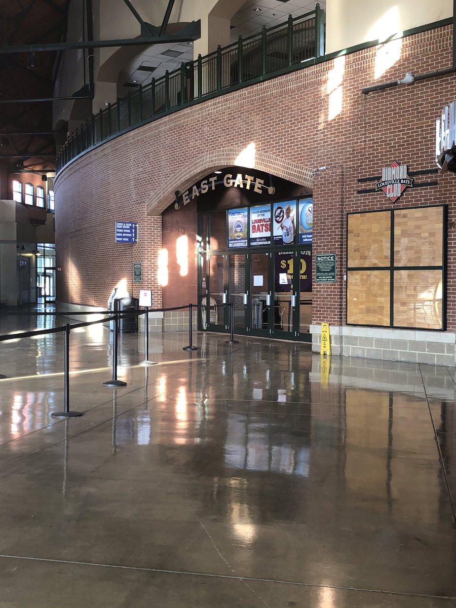 DBacksEliteOrg's tweet photo. Louisville Slugger Field is awesome!!!!!! @PastimeBaseball https://t.co/xBMx863jVa