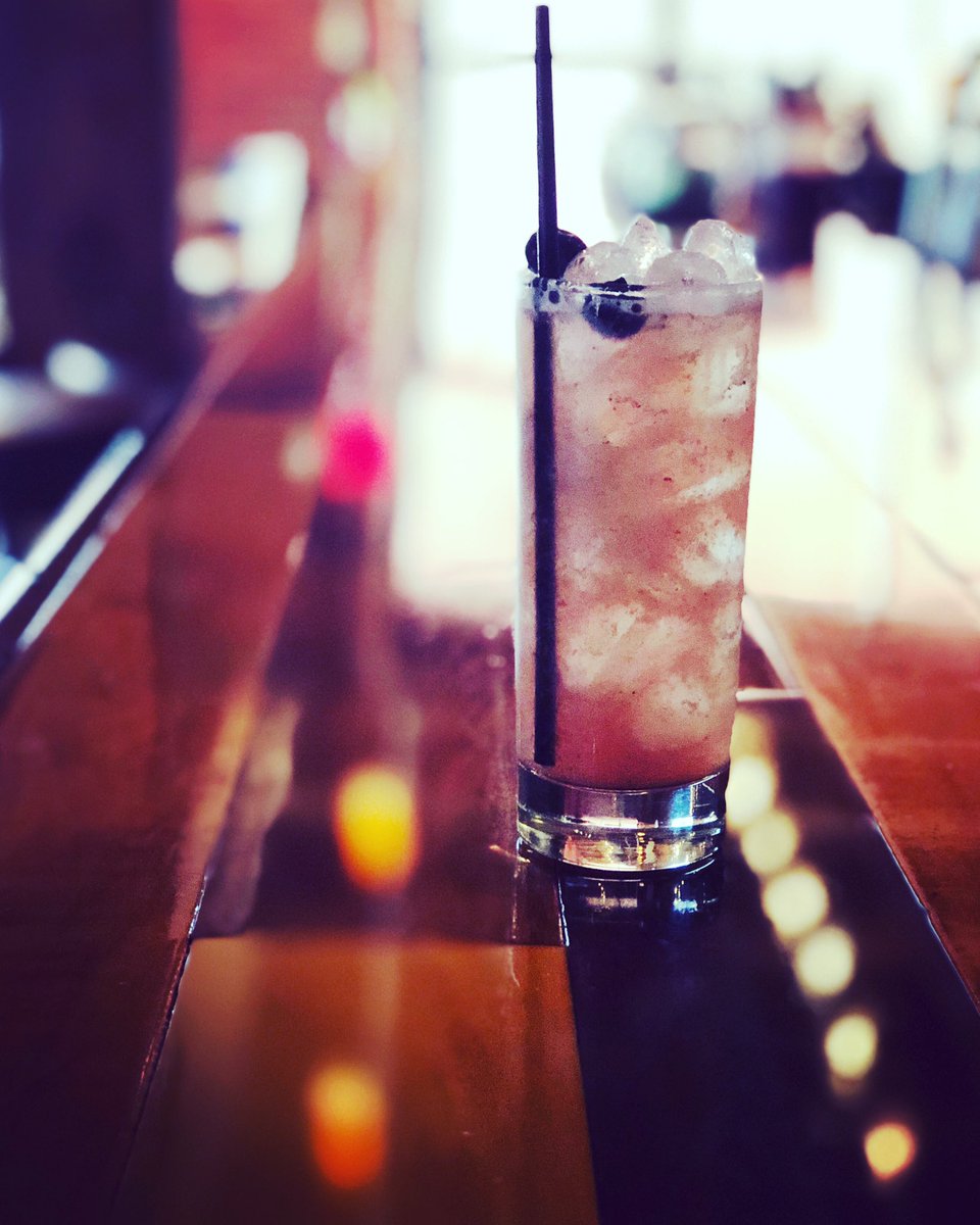 rocthevesper's tweet photo. 𝔻𝕚𝕤𝕔𝕠 𝕃𝕖𝕞𝕠𝕟𝕒𝕕𝕖 // citrus vodka // fresh lemonade // shrub of blueberry + herbs de provence // #rocthevesper 🕺🏻🍋 #discolemonade #explorerochester #roc #roceats #rocfoodies #rocsummer #rocthesummer #rochester #roctails #cocktails #craftcocktails #rochestercocktails https://t.co/uce5AFoEkd