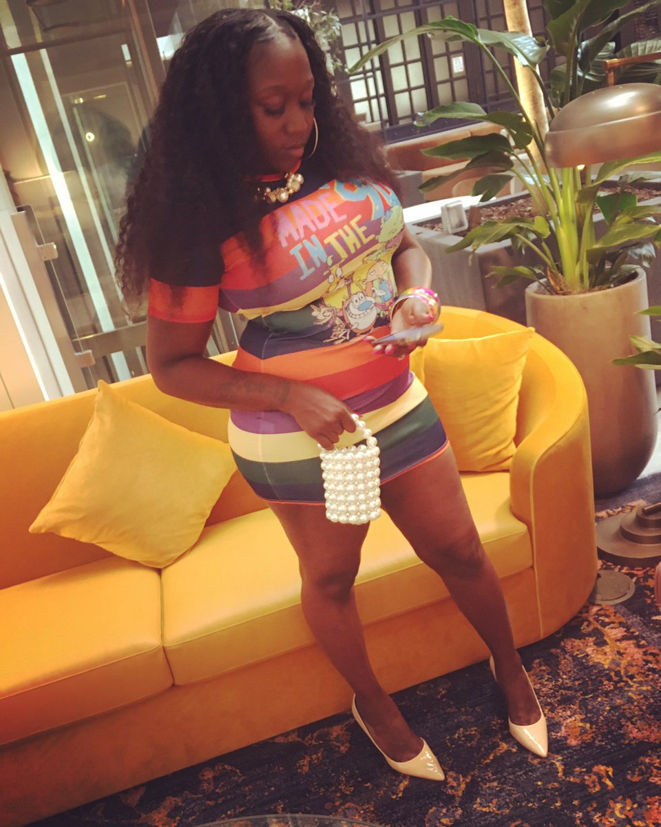 ash_mommie's tweet photo. Never address shade from trees with no fruit‼️ #MallRun #GM https://t.co/1zQV9KZb7u