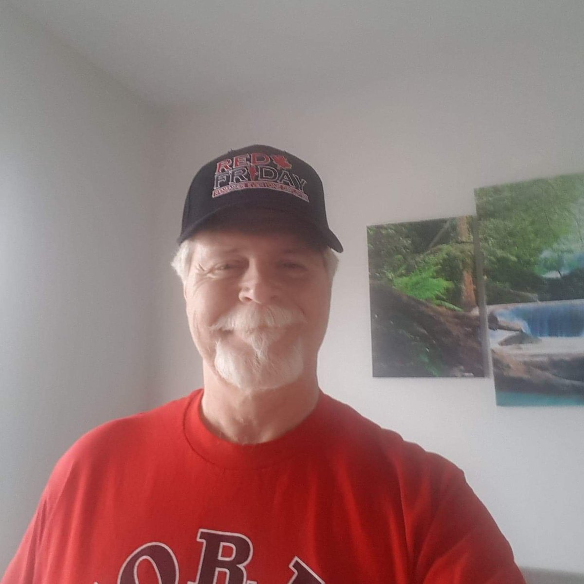 REDFridayOrg's tweet photo. #REDFridayOrg wearing red to Remember Everyone Deployed abroad and at home. Thank you #firstresponders #Military #Veterans and #nurses. Send us your #Redfridayselfies #REDFriday https://t.co/DOoUyw37uh
