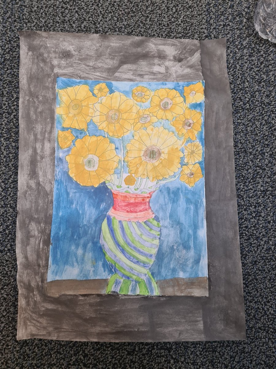 Miss__E2017's tweet photo. Our interpretation of Van Gogh 'Sunflowers'! @uptonclass5AS @BmClass5 https://t.co/ovqdgtWQVJ