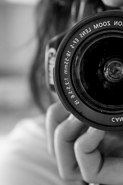 wanderlustpro_'s tweet photo. The Only 3 Lenses You Need for Travel Photography📸

1. The Ultra-Wide Zoom Lens - A 16-35mm captures the beauty of landscapes.
2. The “Do It All” Lens - A 24-70mm lens is the jack of all trades.
3. The Telephoto Lens - A 70-200mm telephoto zoom lens gives you versatility. https://t.co/pUdmUmxC9T