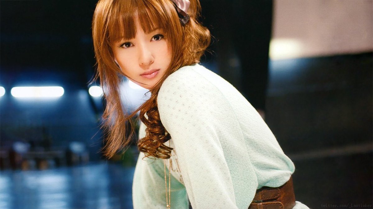 今日はGARNET CROWのボーカル&作曲を務める中村由利さんの誕生日ですね