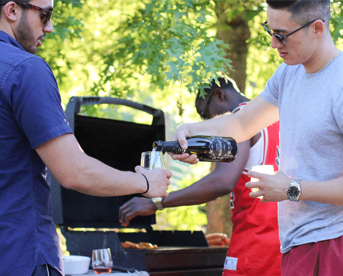 Nothing says 4th of July like barbecue and sparkling wine. We've extended our offer of 15% off Ca' Momi sparkling wines through the 4th. Using code PRIDE15 at checkout, keep calm and sparkle on! 🥂#Happy4th 🎆#napasparkling #burgersandbubbles  camomiwinery.com
