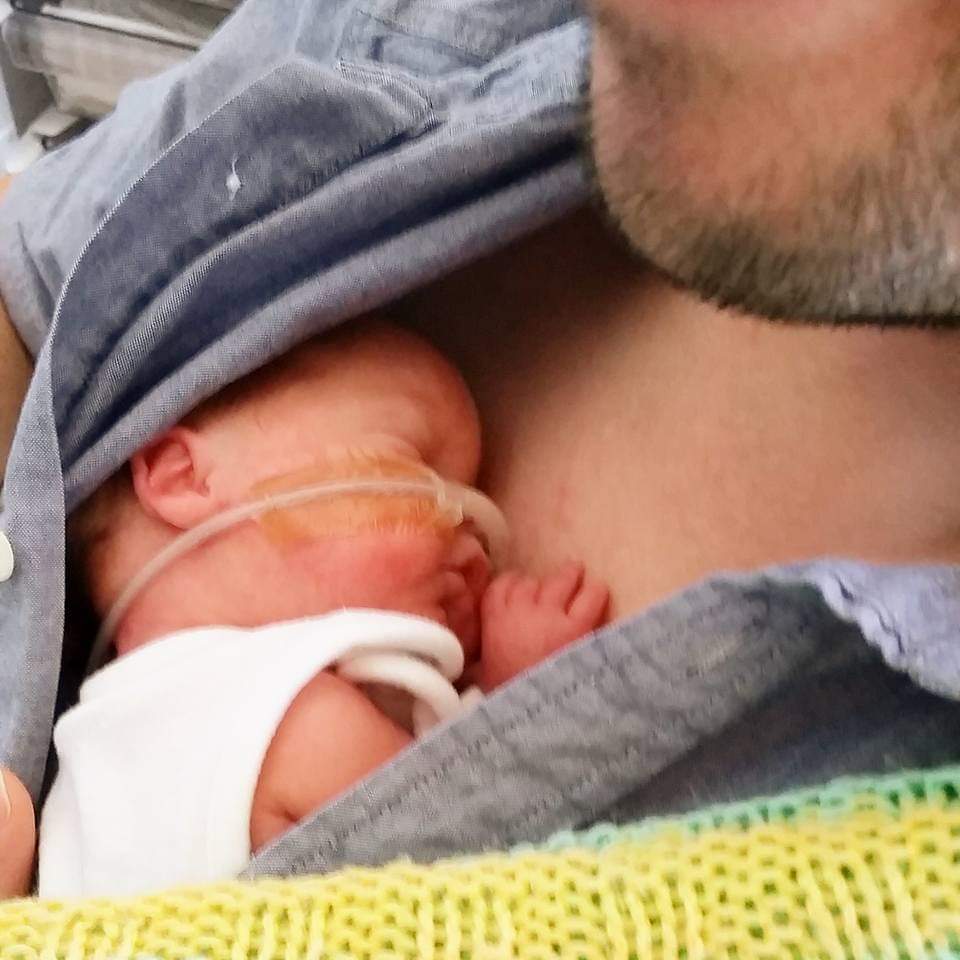 bn1mum's tweet photo. Seems apt that this popped up on my timeline today as the boys are taking part in #PushforPrems this weekend, raising funds for the TMBU in #brighton Flynn was already two months old in this pic &amp; weighed about 3lbs. I remember thinking how big he looked 😂https://t.co/BAqMsiX3k2 https://t.co/KbUinCq3sw