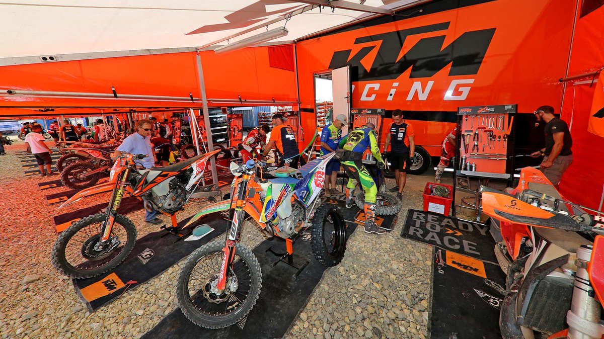 fim_6days's tweet photo. 👍 @KTM_Racing @Husqvarna1903 & WP pledged their continued support to the #ISDE for the Italian event postponed until 2021
More ▶️ https://t.co/zS7HVlOpMe
#KTM #ReadyToRace #RaceOrange #KTMOffroad #HusqvarnaMotorcycles #RideHusky #Enduro #GoRide #GETINFRONT #WPPROCOMPONENTS https://t.co/OQYzD8dfLG