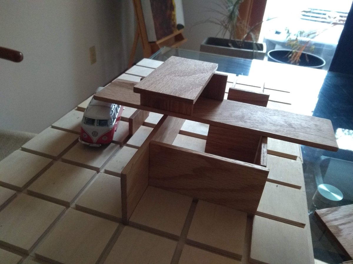 xag's tweet photo. Gestalt psychologists believed that humans tend to perceive objects as complete rather than focusing on the gaps that the object might contain. For example, a circle has good Gestalt in terms of completeness. https://t.co/xf8cUQFAVC