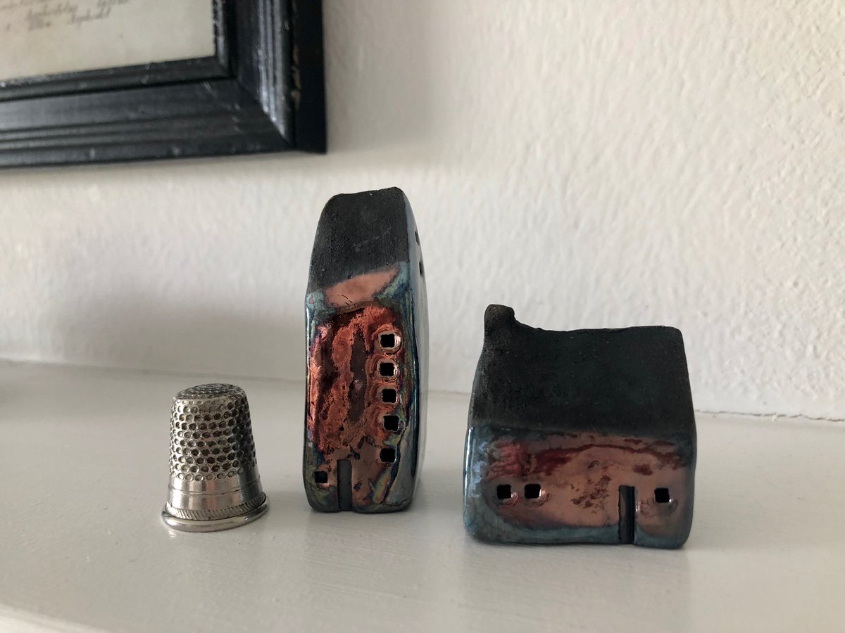 WeAreMudWater's tweet photo. We have finally resumed #raku firing and are really pleased with this little batch of tiny jewel like houses!! 😊 https://t.co/D4F5YUn5Cl