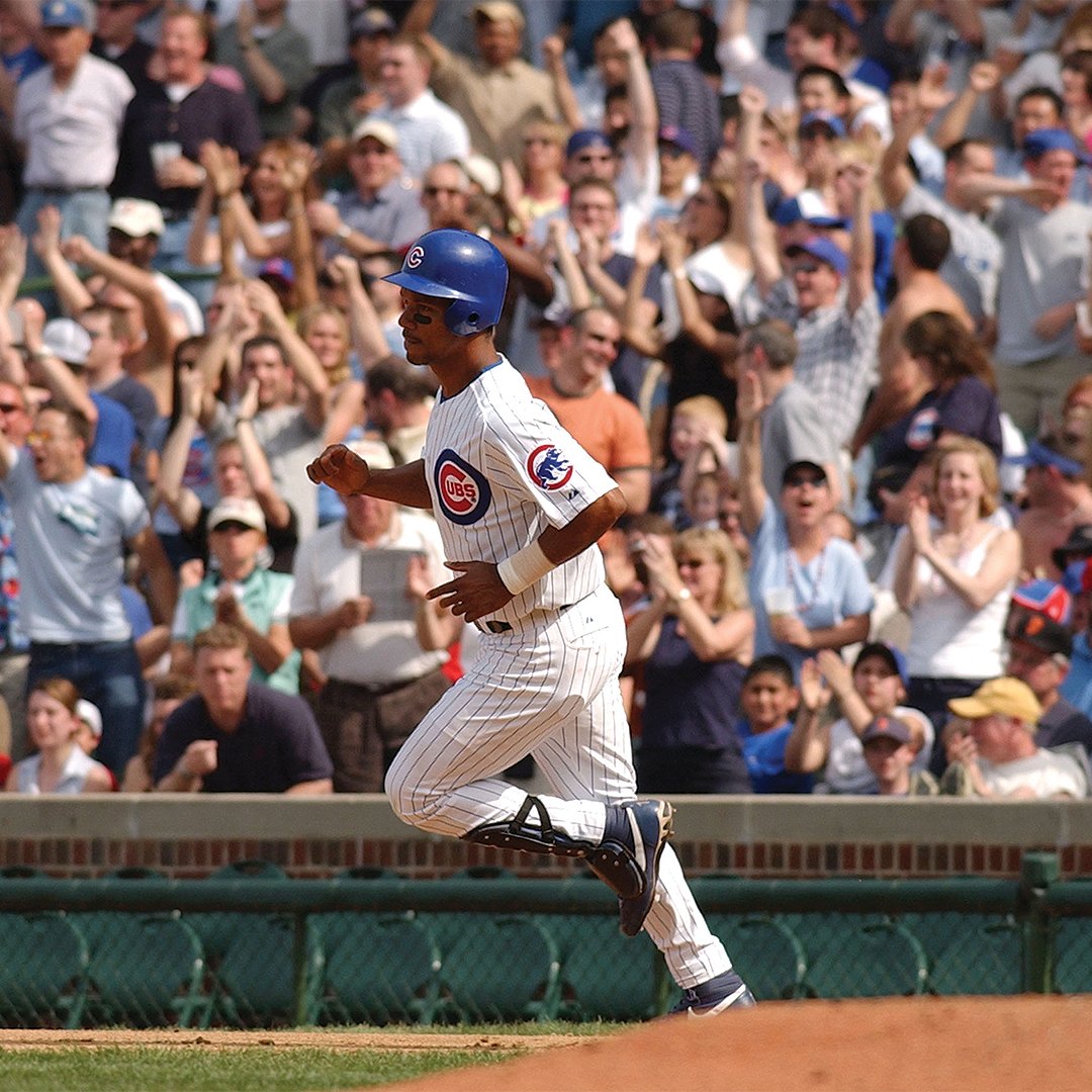 Wishing a Happy Birthday to Moisés Alou!

Alou hit 3 walk-off home runs during his tenure in Chicago. 