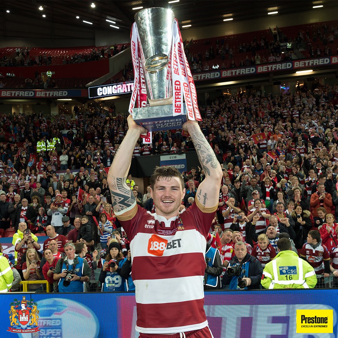 WiganWarriorsRL's tweet photo. ๐ฅ @johnbateman1 x @WiganWarriorsRL ๐ฅ
โ
Weโre delighted to confirm that John Bateman will return to the Club for the 2021 season on a four-year deal with a further option for a fifth year!
Full details ๐ https://t.co/7nJqK9cAeD
#BatemanReturns #WWRL https://t.co/lkfaNoQop2
