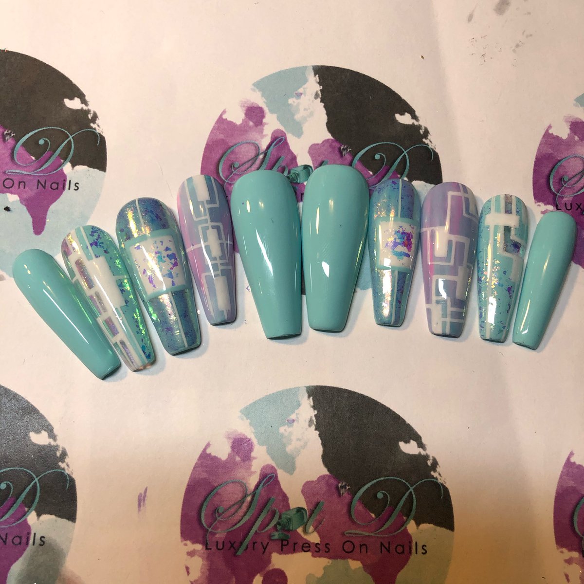 DMalone1121's tweet photo. Ladies Can’t get to the salon? I have your solution. Get your own Custom Press ons. Follow on IG @iamdmalone https://t.co/5SOoTPHkyo