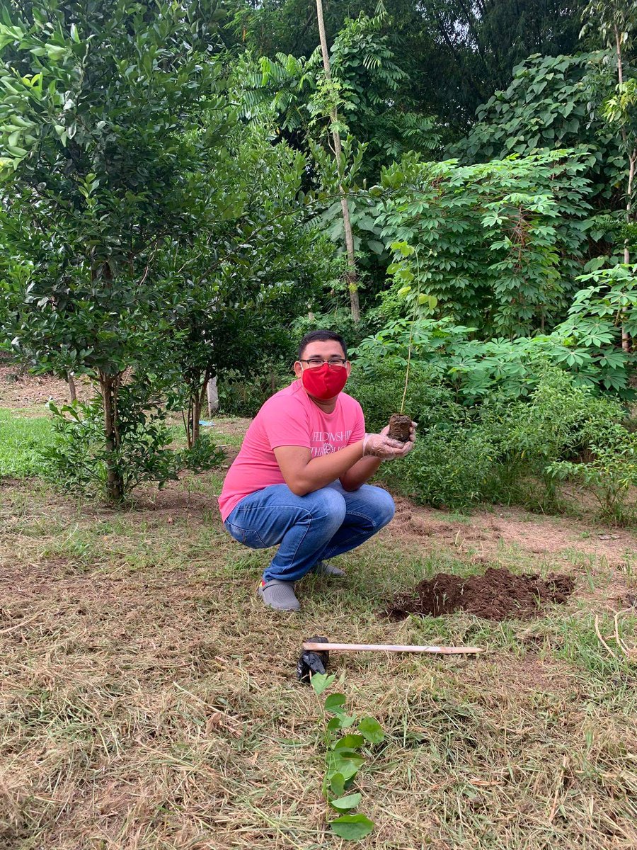 itsDACUTe's tweet photo. A TREE FOR THE FUTURE. π±π³π±π³
#RotaryOpensOpportunities #KickOffProject #RotaryInternational #Rotaract #PilipinasRotaractMDIO #RID3820 #TogetherWeTransform #tRENsform3820 #TransformingYear #transVONmation https://t.co/At7AlA4BU7