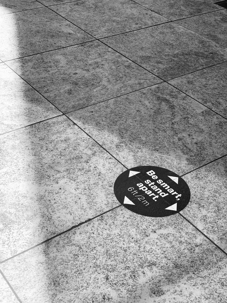 Colour_Time's tweet image. 🟡 And wear a mask. 😷