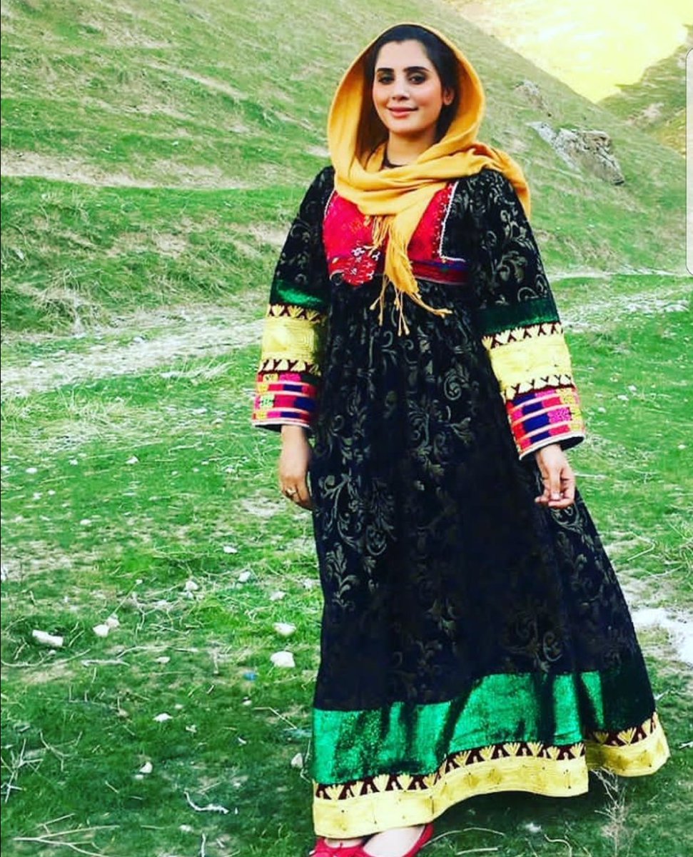 amani_mitra's tweet photo. چه مبارک است این غم که تو در دلم نهادی 
به غمت، که این غم ندهم به هیچ شادی 

فالو یادتان نرود 
ریتویت کنید دوستان لطفا 

#میترا #میترا_امانی https://t.co/RXHpIAabfI