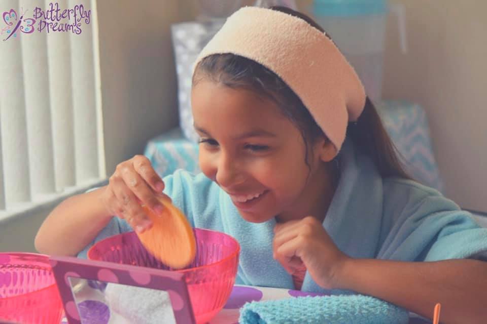 BflyDreamsParty's tweet photo. For this #FlashbackFriday, we’re looking back at one of our favorite moments from one of our spa parties! We can’t wait to make new memories with all of you! #SpaParty #Memories #BirthdayParty https://t.co/J6gT5OL3Np