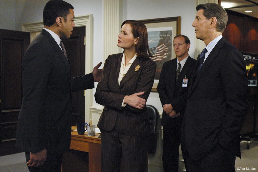 TV2000it's tweet photo. "Una donna alla casa bianca" la serie televisiva interpretata dai premi Oscar #GeenaDavis e #DonaldSutherland, che racconta la vita di #MackenzieAllen, prima donna presidente degli #StatiUniti

Stasera #11luglio in seconda serata su #Tv2000 (canale 28 https://t.co/A8VufPDuLB