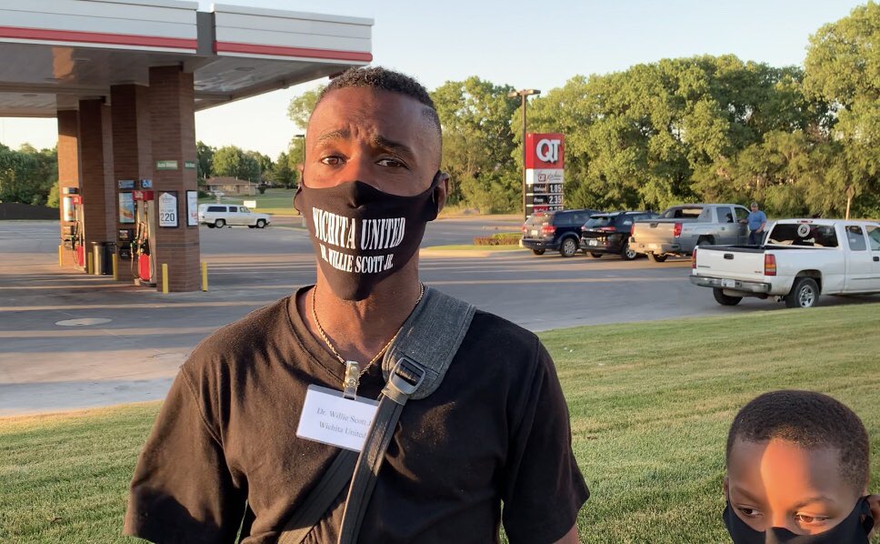 DrWillieScottJ1's tweet photo. Masks are an essential part of helping prevent the spread of covid-19, let’s protect our children, seniors and citizens. We also want to avoid another shut down of business so help us with the big picture! Do the right thing, put on a mask! @BWhippleKS #ictleg @wichita_united https://t.co/KWA5NSjwvh