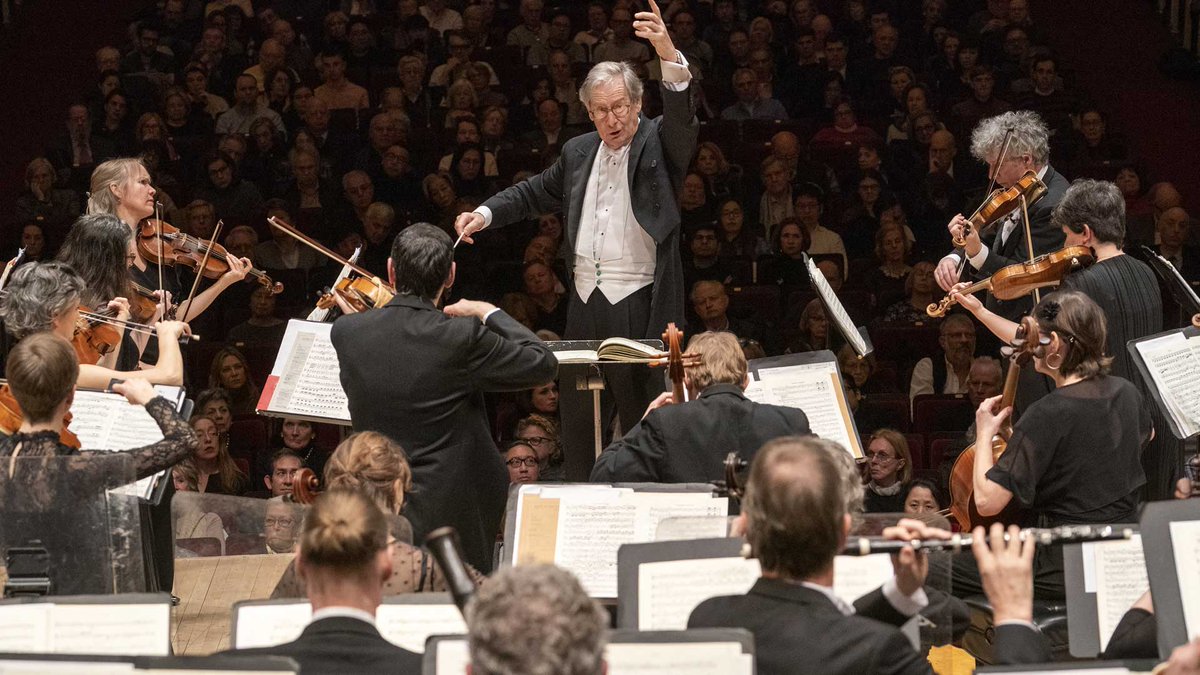 mco_london's tweet photo. New video out today! 👇
🎶 Symphony No. 8: A tribute to Haydn 🎶
https://t.co/FDZkk6FPij
John Eliot Gardiner shares his insights on Beethoven's Eighth Symphony, with footage of the ORR in rehearsal for our Beethoven Symphony Cycle.
#Beethoven250 #MCODigital https://t.co/CxkFqp6lMj