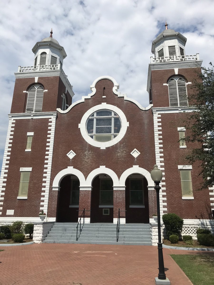 We wandered around what legit felt like a ghost town. Walked over the bridge, talked about the history we were standing on, visited the [exterior of the] First Baptist Church where the organization of the Selma To Montgomery march(es) took place.