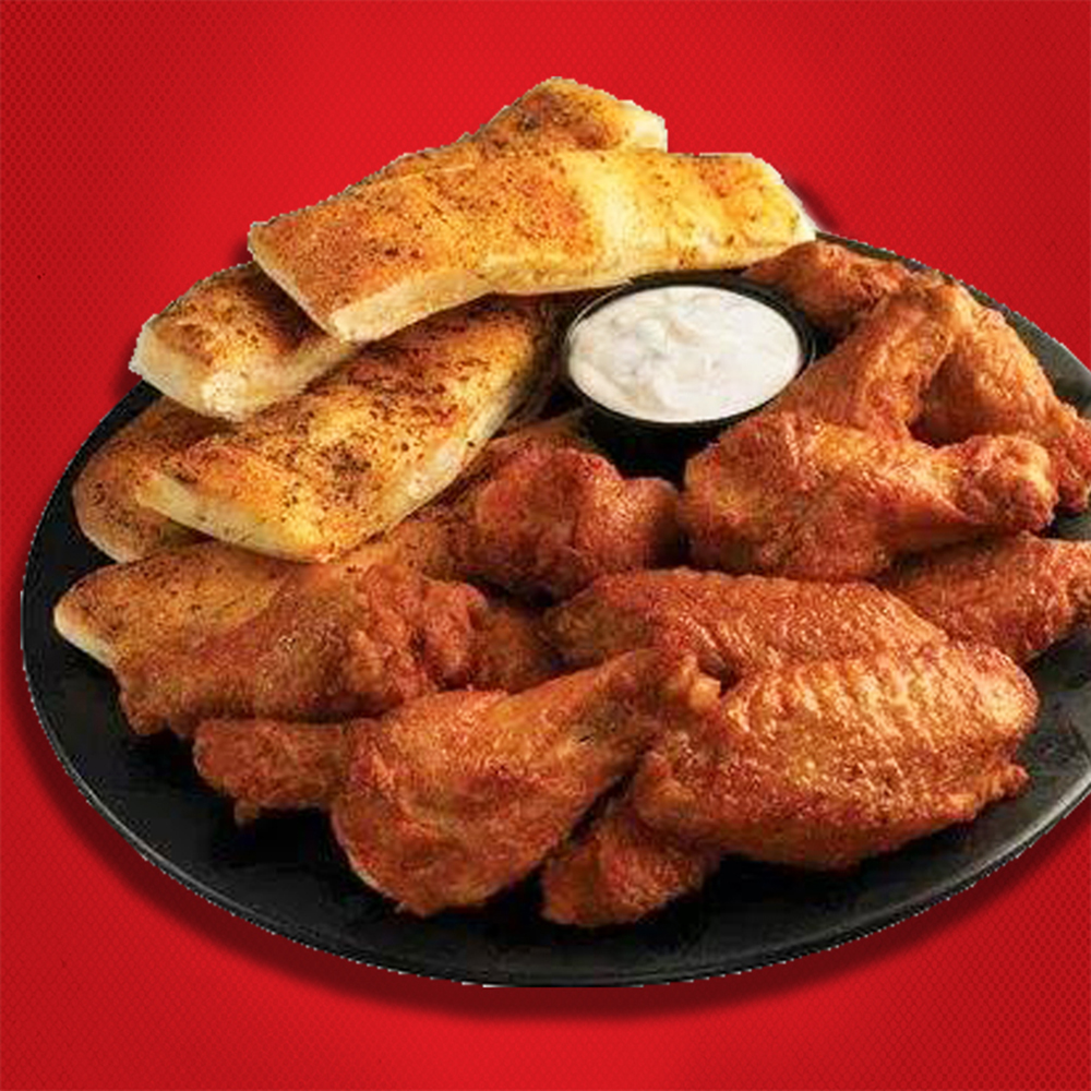hungryhowiesfl's tweet photo. Pick up some wings while you are passing by... #CarryOut #Savory #CajunBread https://t.co/8ndvezYoOf