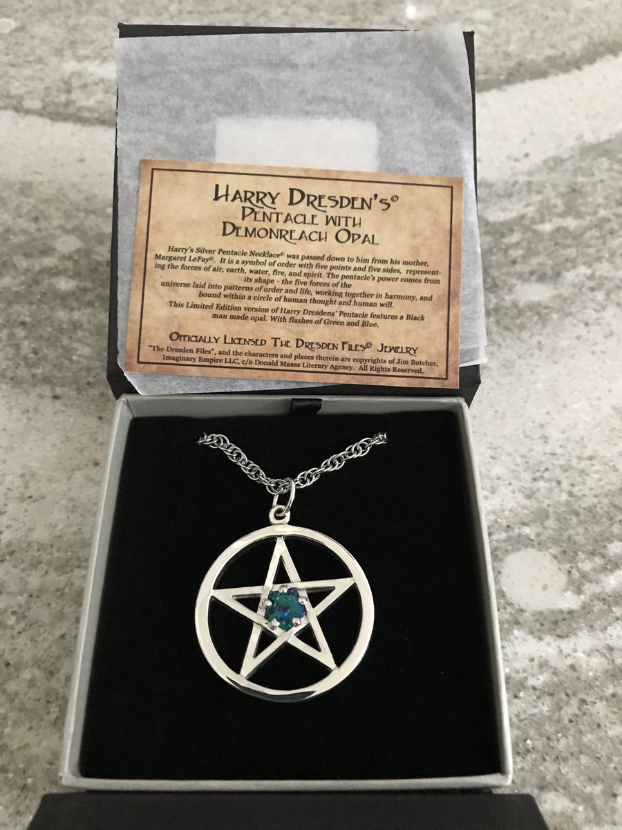 New pentacle came today. Pictures really don’t do it justice. Thanks, @BadaliJewelry! #DresdenFiles #HarryDresden #Demonreach