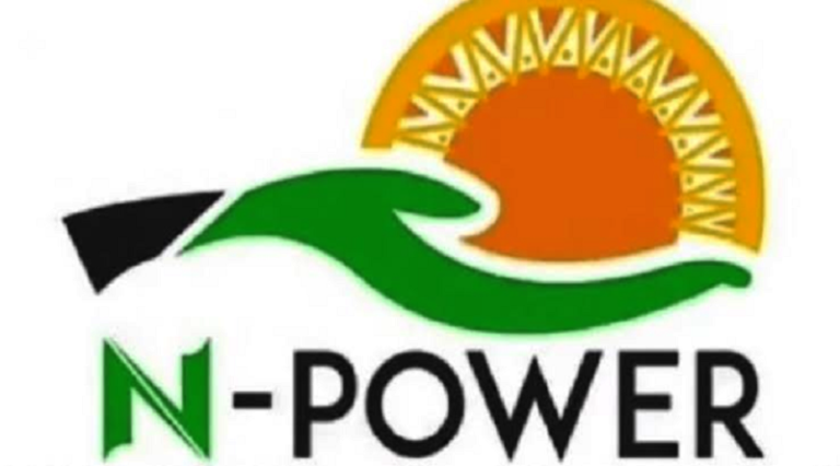 NTANewsNow's tweet photo. JUST IN: The Federal Ministry of Humanitarian Affairs, Disaster Management and Social Development has announced the transitioning of Independent Monitors recruited to monitor Batch A and B of the N-Power programme as well as other National Social Investment Programmes. https://t.co/tWaMeW5TPt
